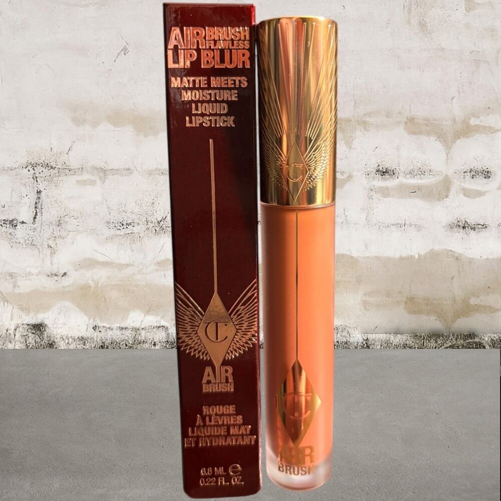 Charlotte Tilbury $37 Airbrush Flawless Lip Blur in Walk of No Shame NIB